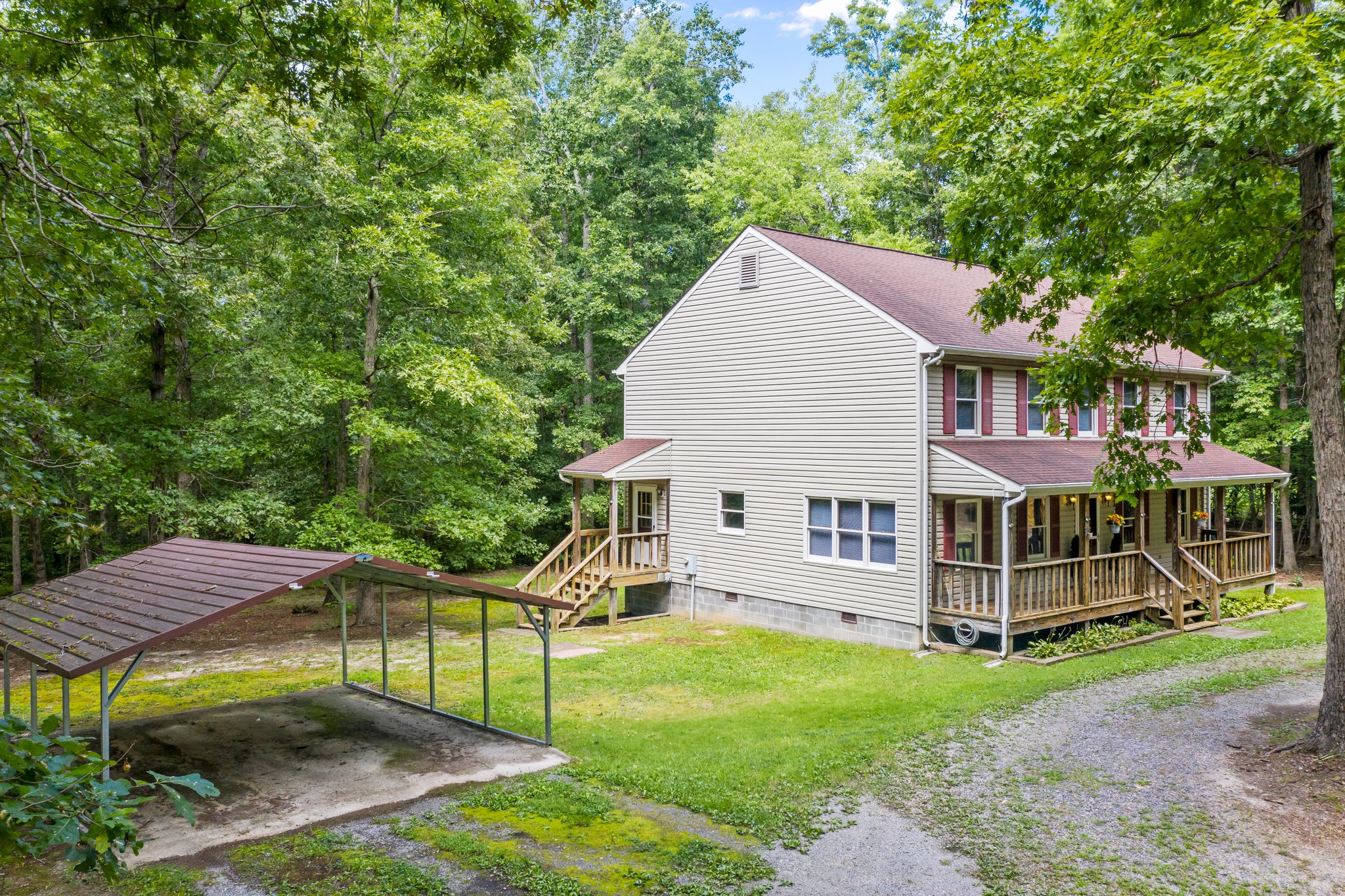10416 Boisseau Rd, Sutherland, VA 23885