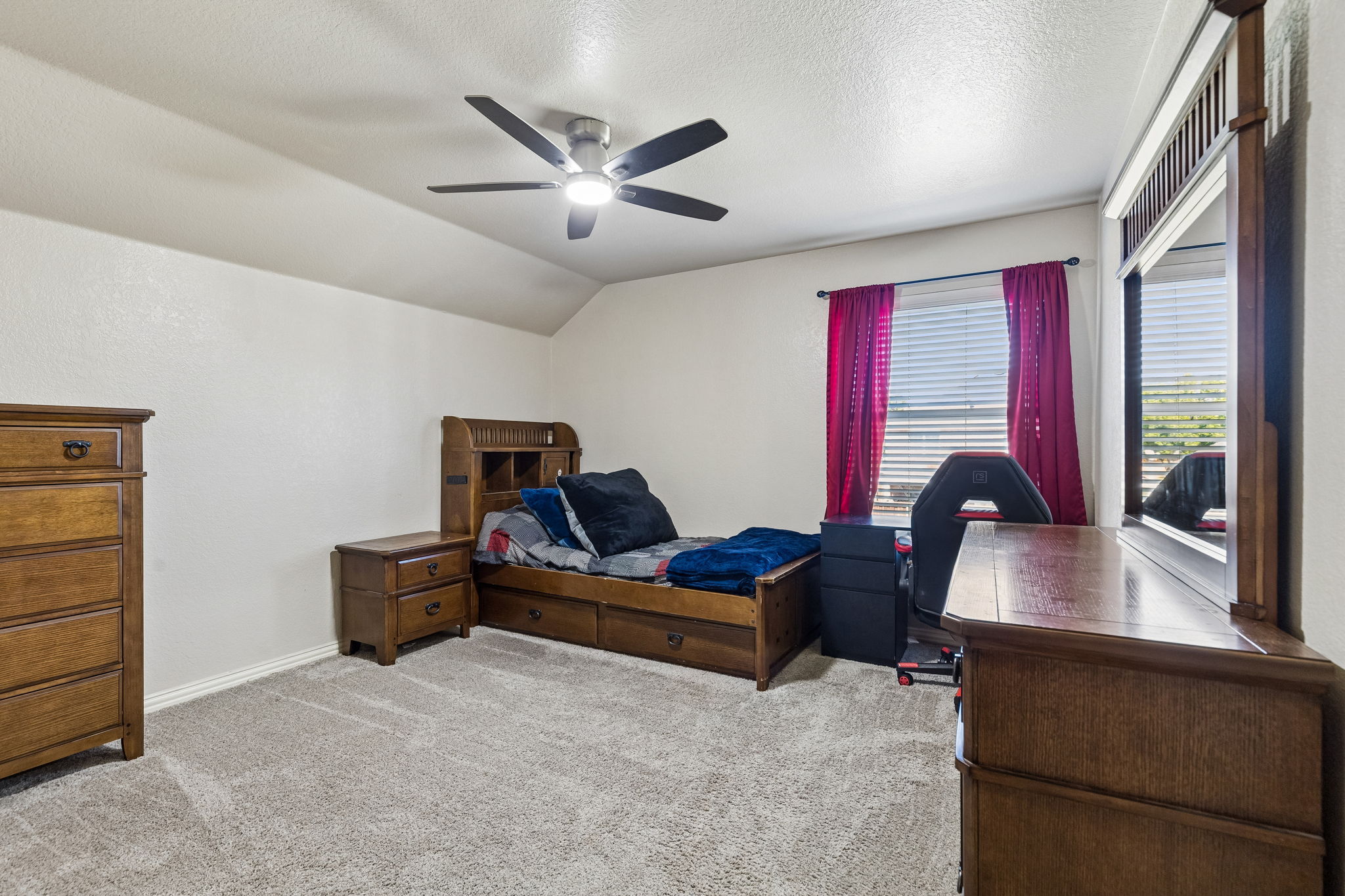 10417Eastern_044