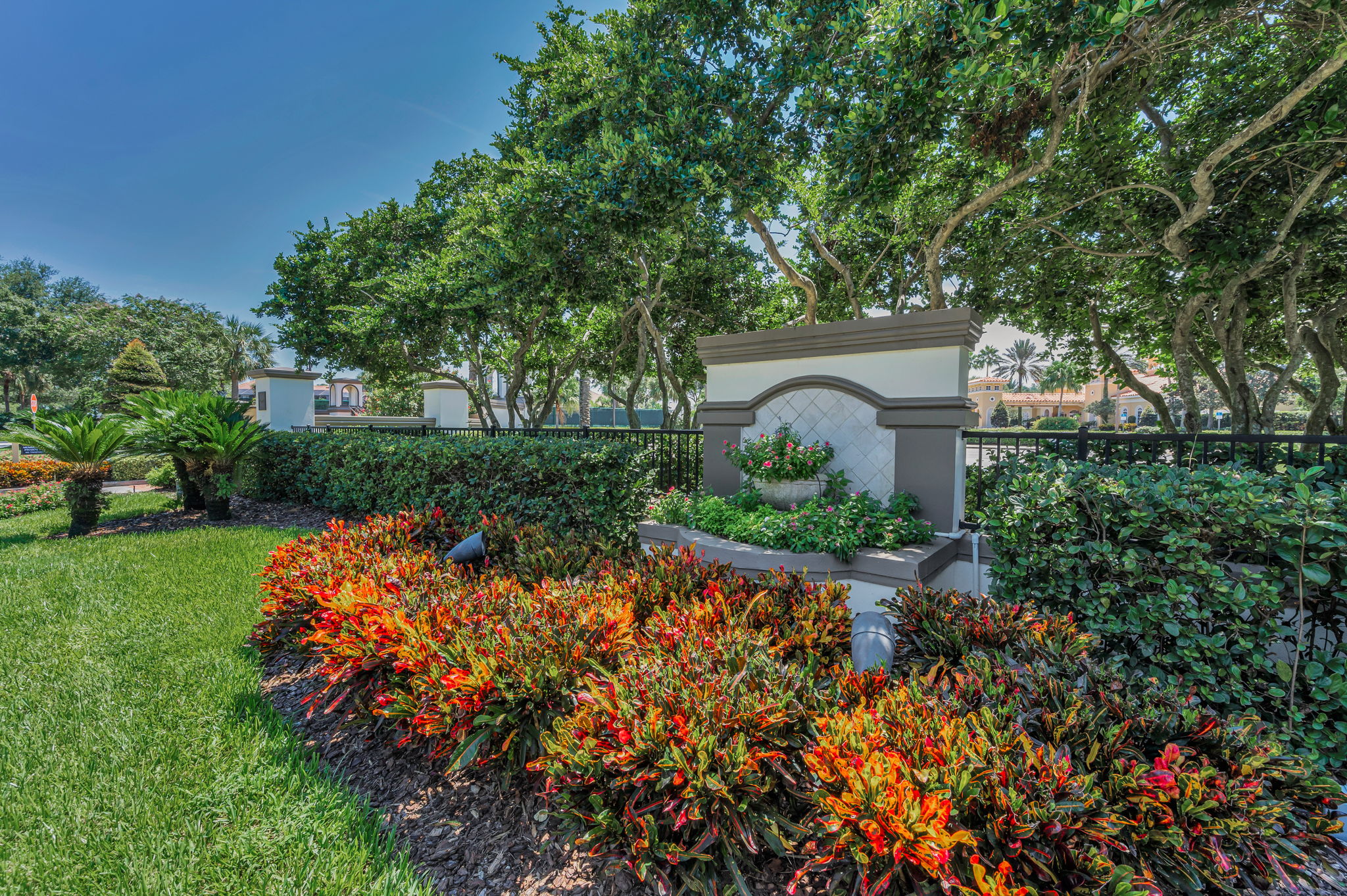 7c-Champions Clubhouse Entry