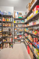 Kitchen Pantry1b