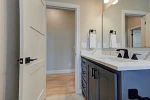  Photo 41