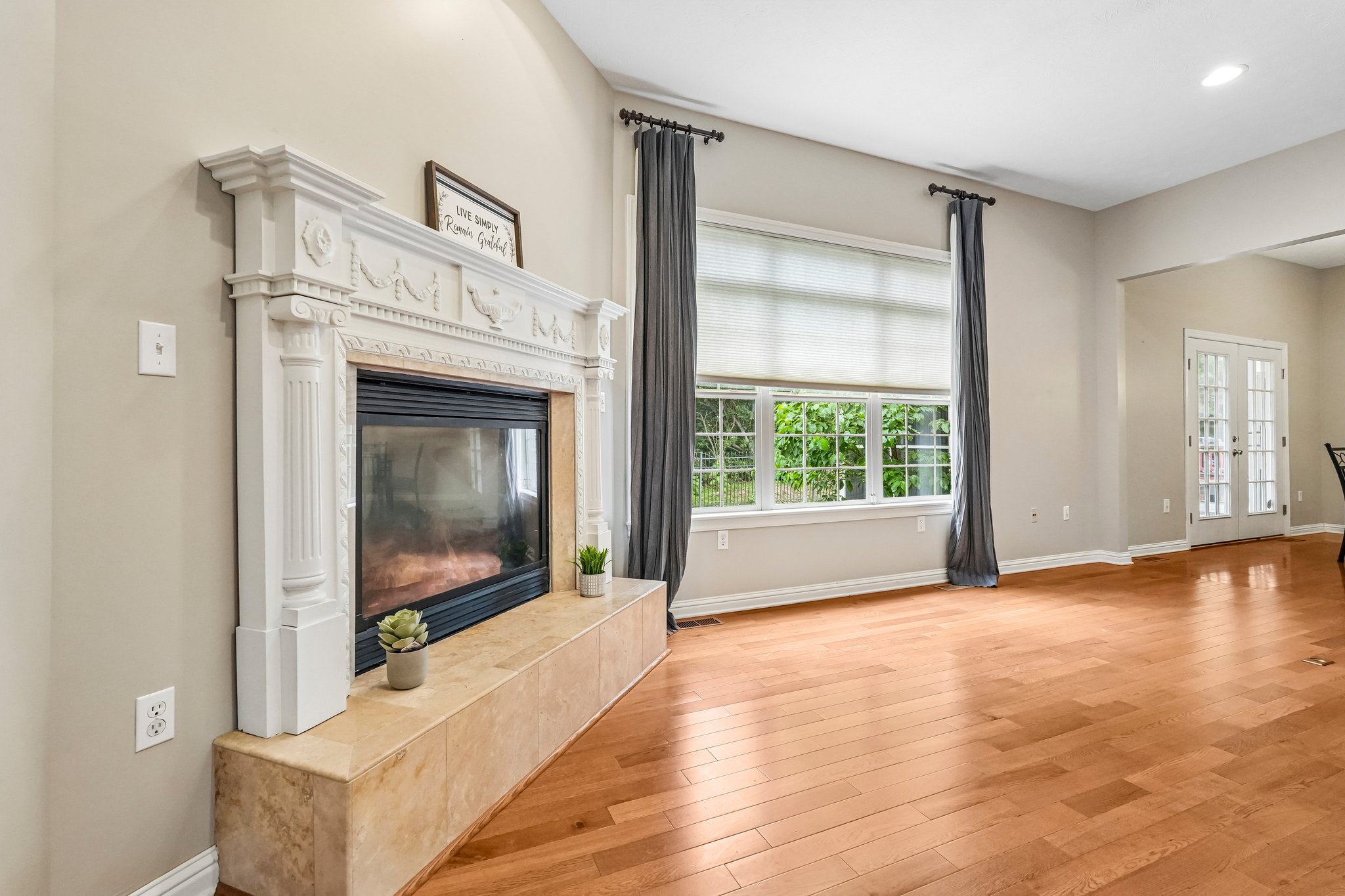 Beaver Ridge Dr-S0907-017.jpg