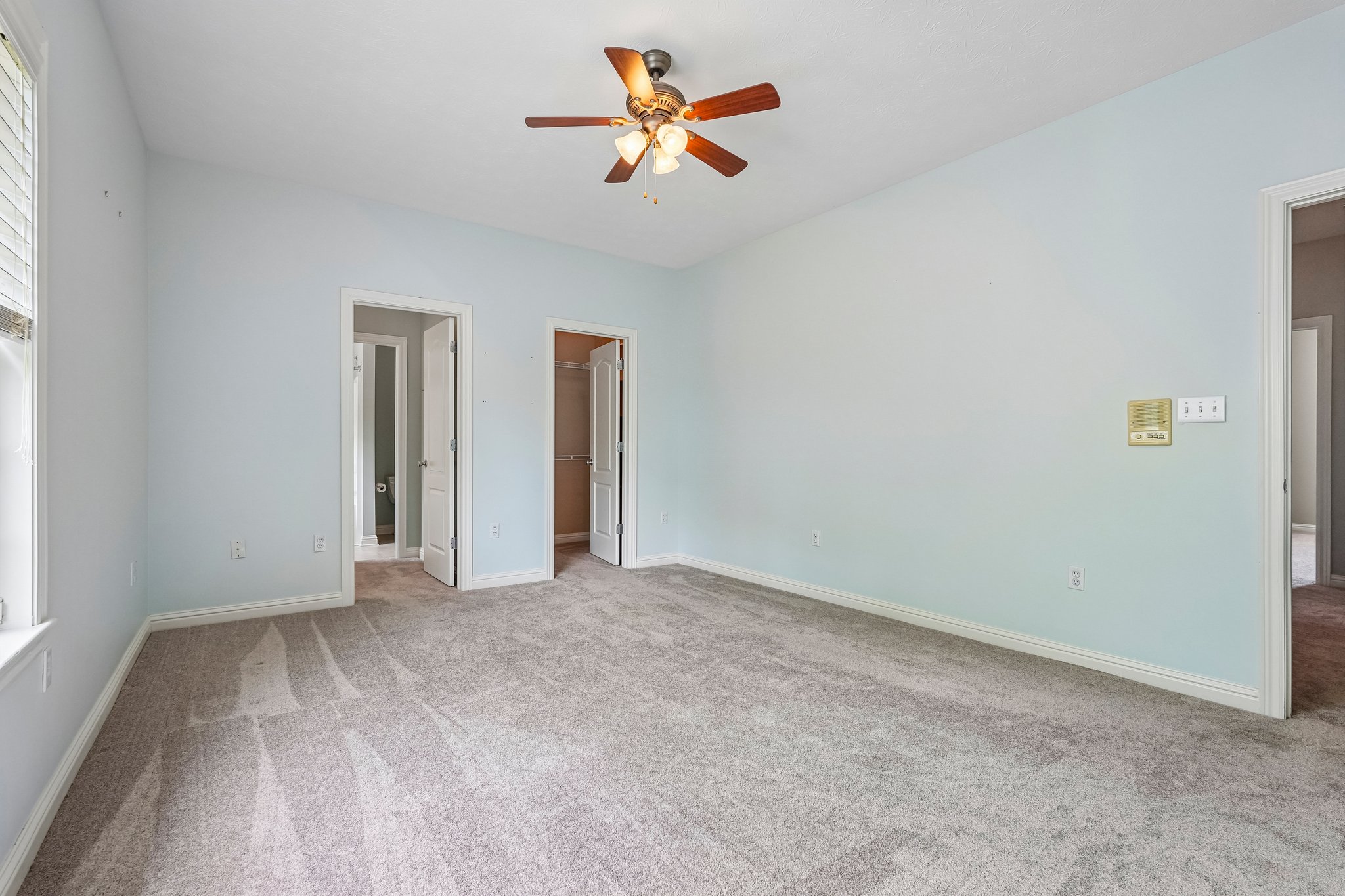 Beaver Ridge Dr-S0907-067.jpg