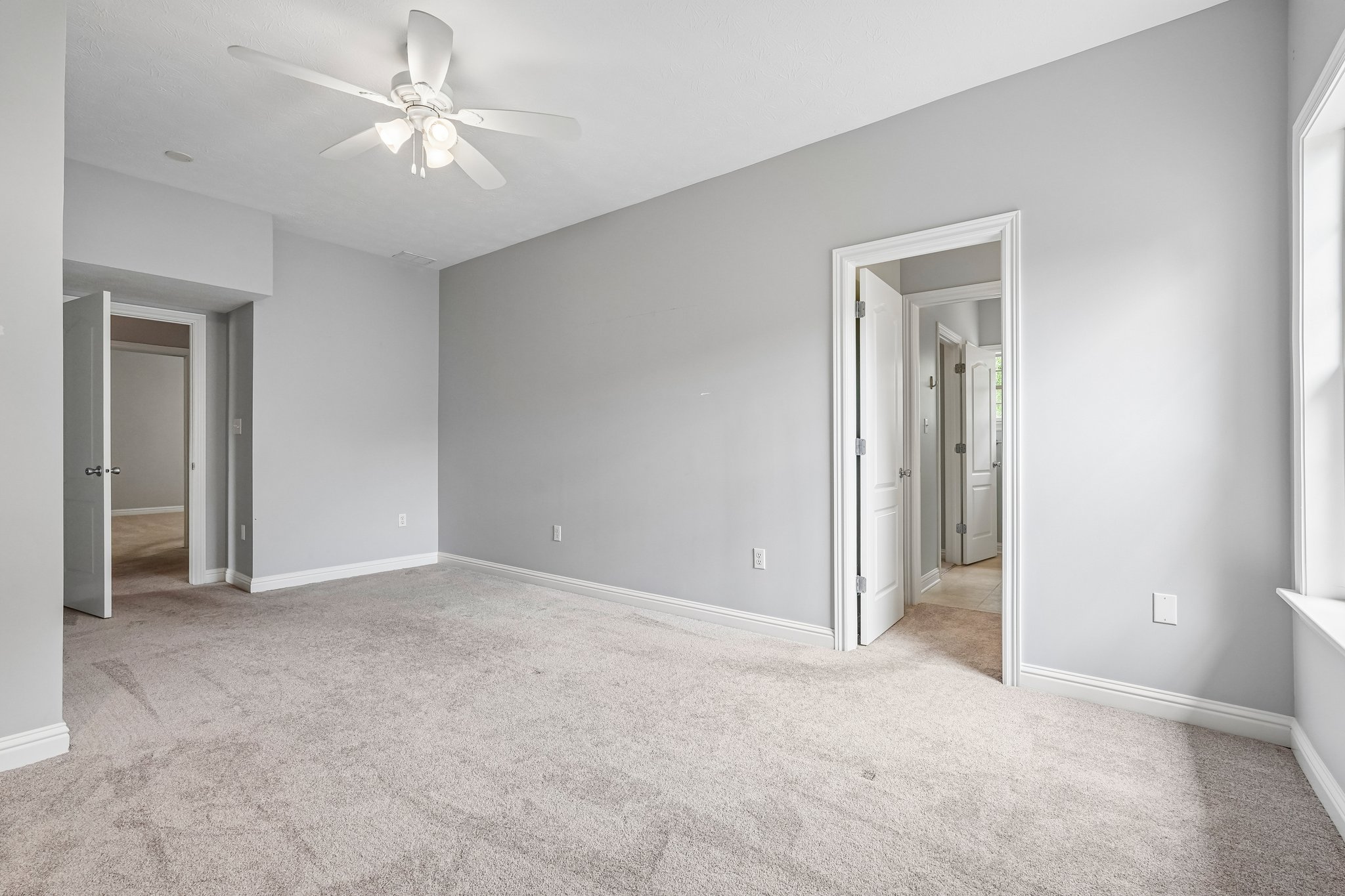 Beaver Ridge Dr-S0907-074.jpg
