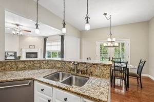 Beaver Ridge Dr-S0907-025.jpg