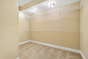Beaver Ridge Dr-S0907-053.jpg