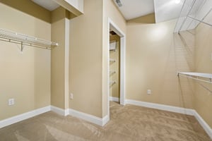 Beaver Ridge Dr-S0907-054.jpg