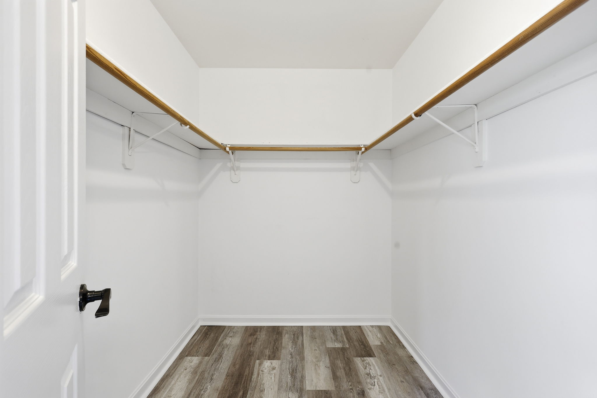 Primary Bedroom Closet