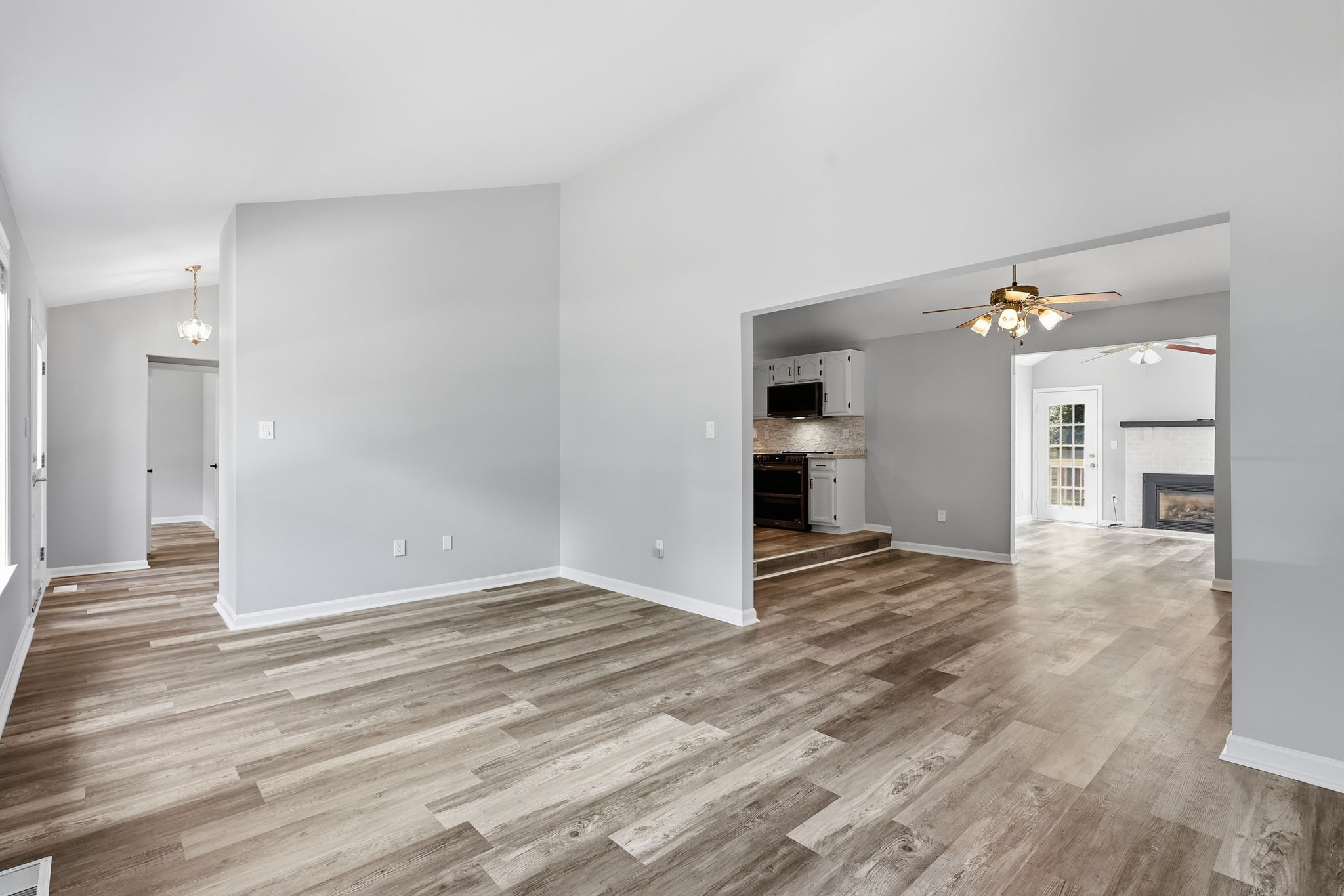Living Room/Dining Room