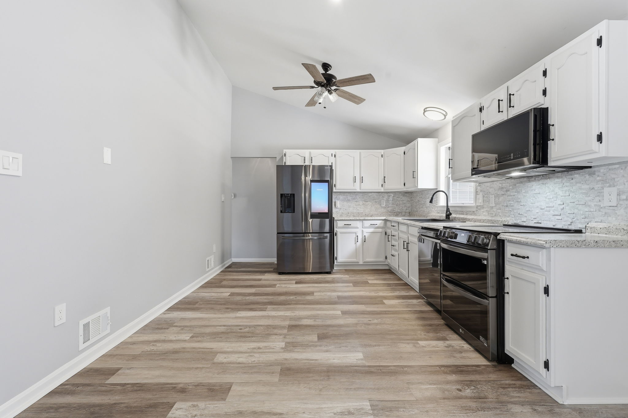 Updated kitchen and high end appliances