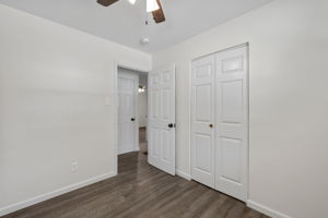 10422 Royal Dr, St. Louis, MO 63136, USA Photo 15