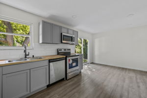 10422 Royal Dr, St. Louis, MO 63136, USA Photo 13