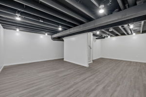 10422 Royal Dr, St. Louis, MO 63136, USA Photo 21