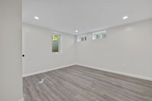 10422 Royal Dr, St. Louis, MO 63136, USA Photo 25