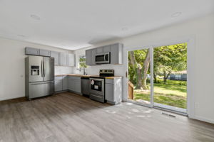 10422 Royal Dr, St. Louis, MO 63136, USA Photo 9