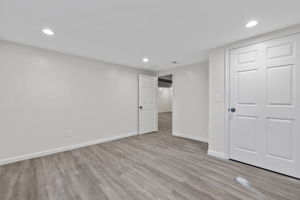 10422 Royal Dr, St. Louis, MO 63136, USA Photo 26