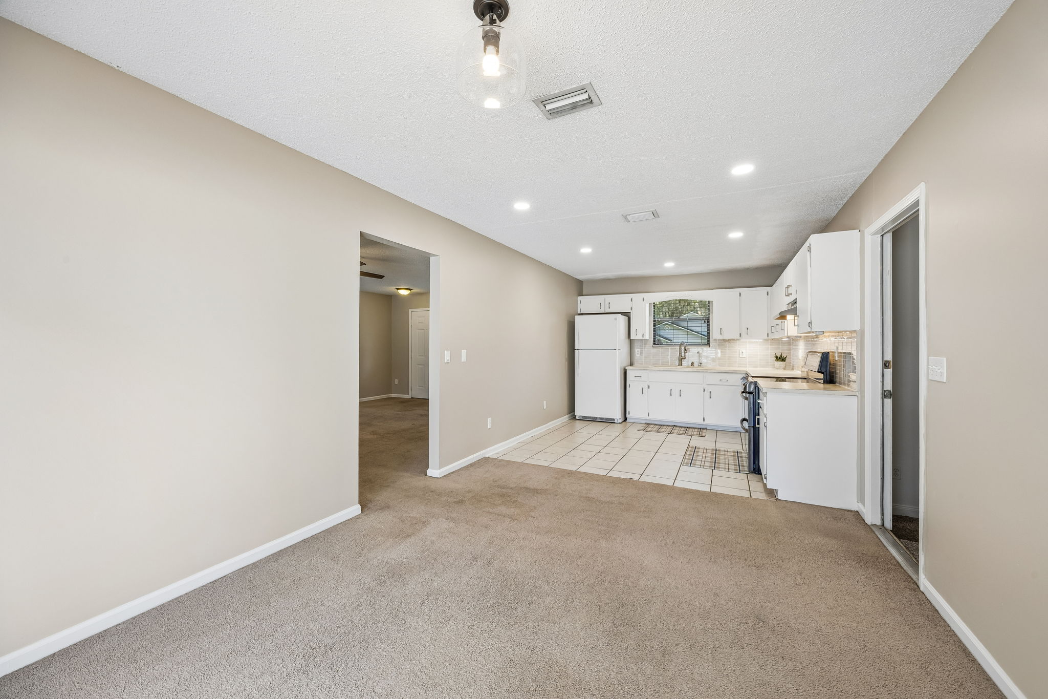 Dining Room/Kitchen