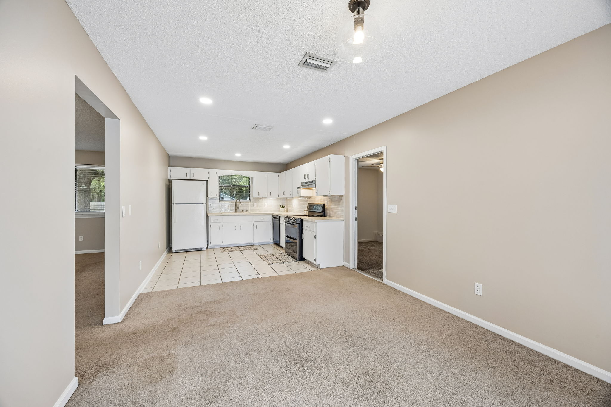Dining Room/Kitchen