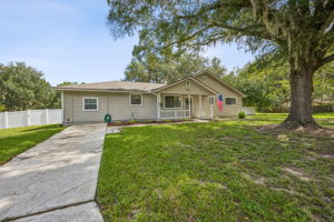 Welcome to 10429 Timber Creek Ln