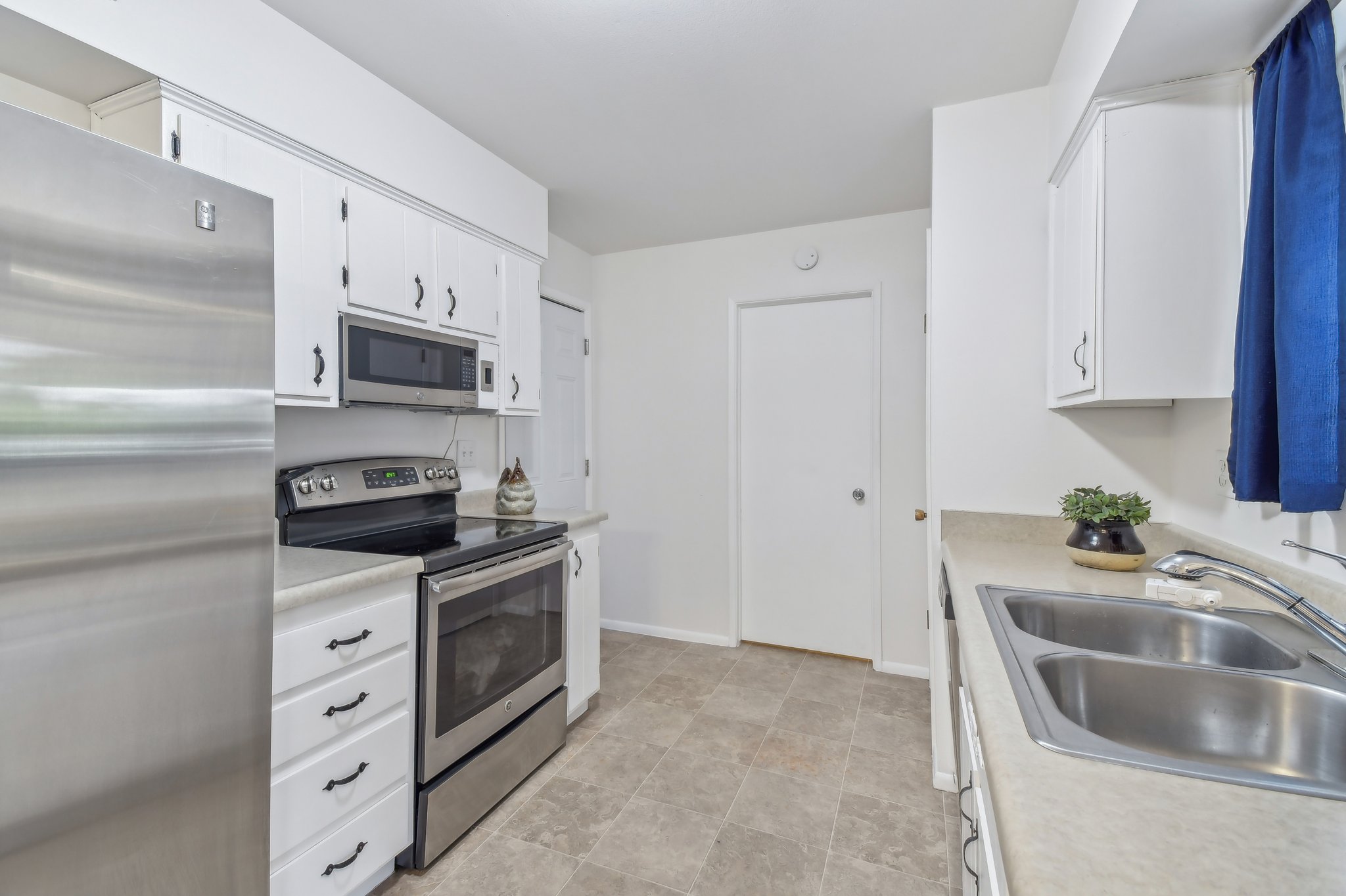 W Roundelay Cir-013.jpg