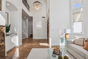 9th St-L2308-012.jpg
