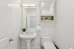 9th St-L2308-026.jpg