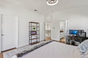 9th St-L2308-037.jpg