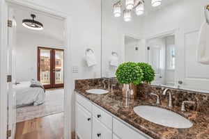 9th St-L2308-041.jpg