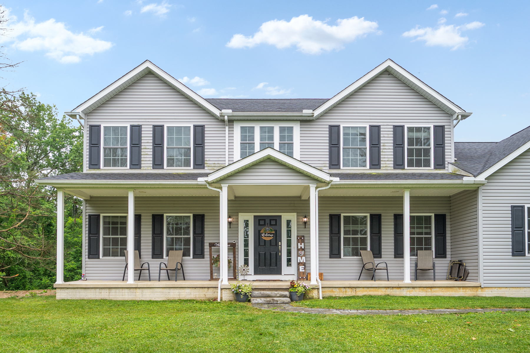 1043 Coover Rd, Delaware, OH 43015 Board & Batten Real Estate Media