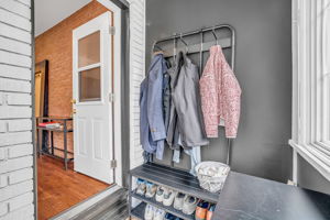 6-mud room2