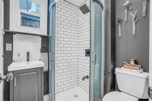 18-washroom1