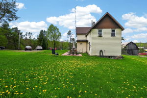  Photo 42