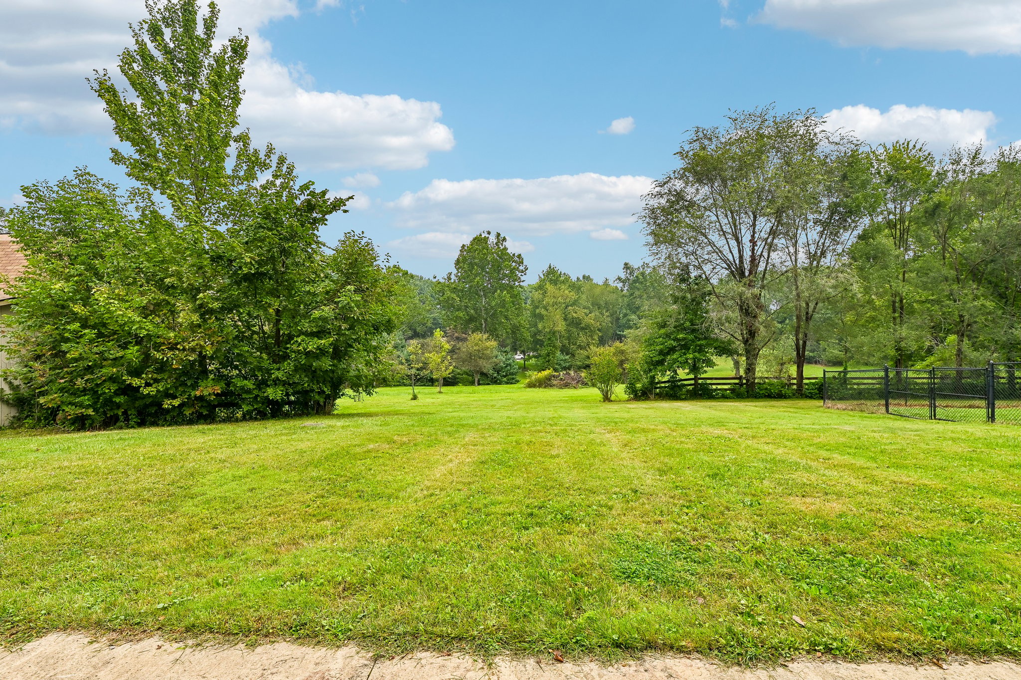N Honeytown Rd-S1209-055.jpg