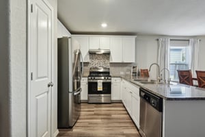 De Gonzalo Way-017.jpg