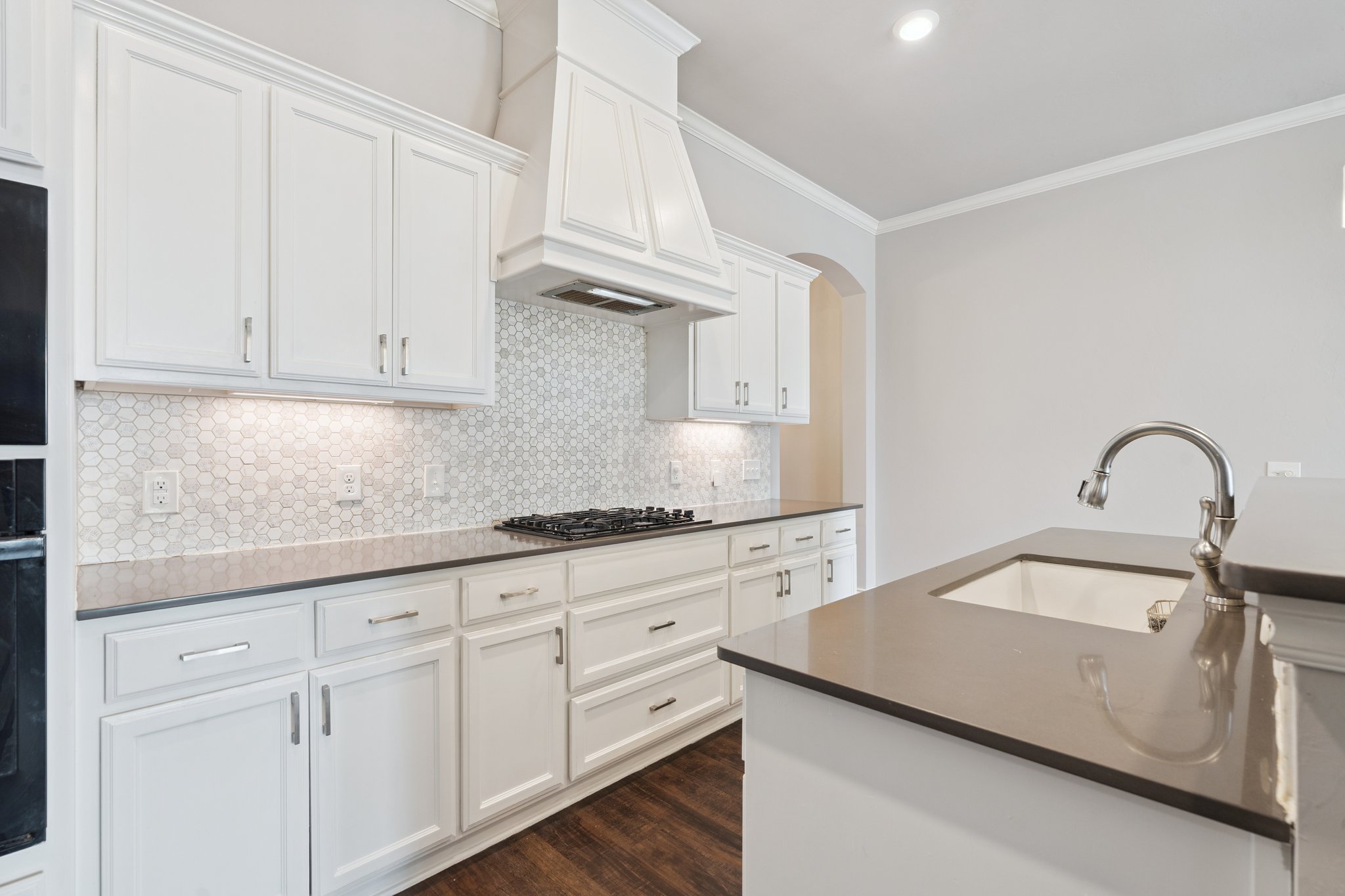 10436 NW 34th St_020.jpg