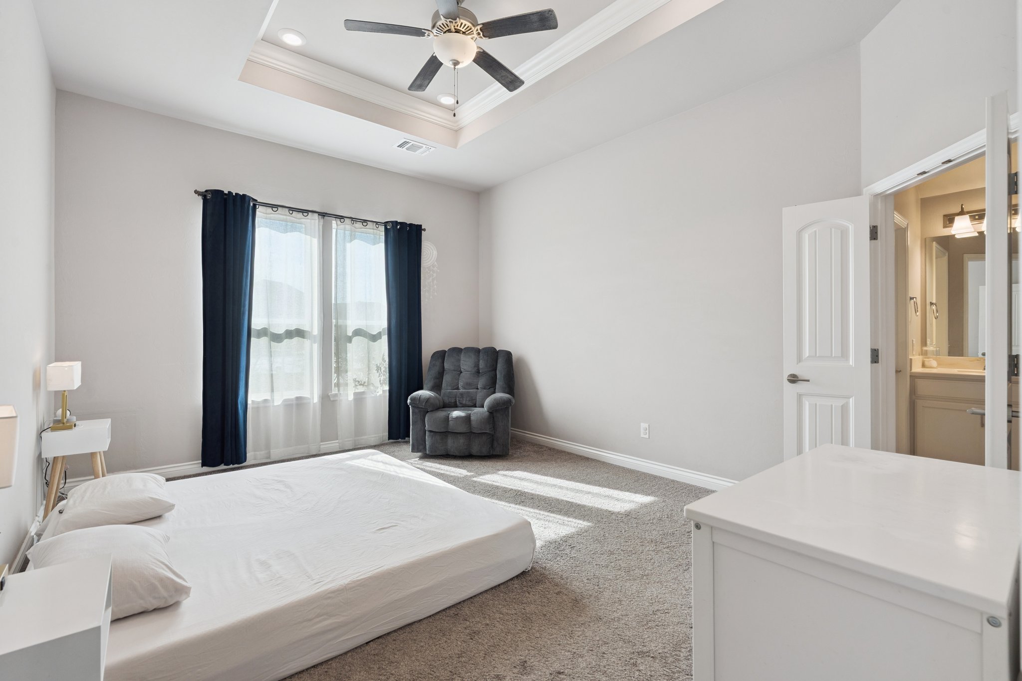 10436 NW 34th St_023.jpg