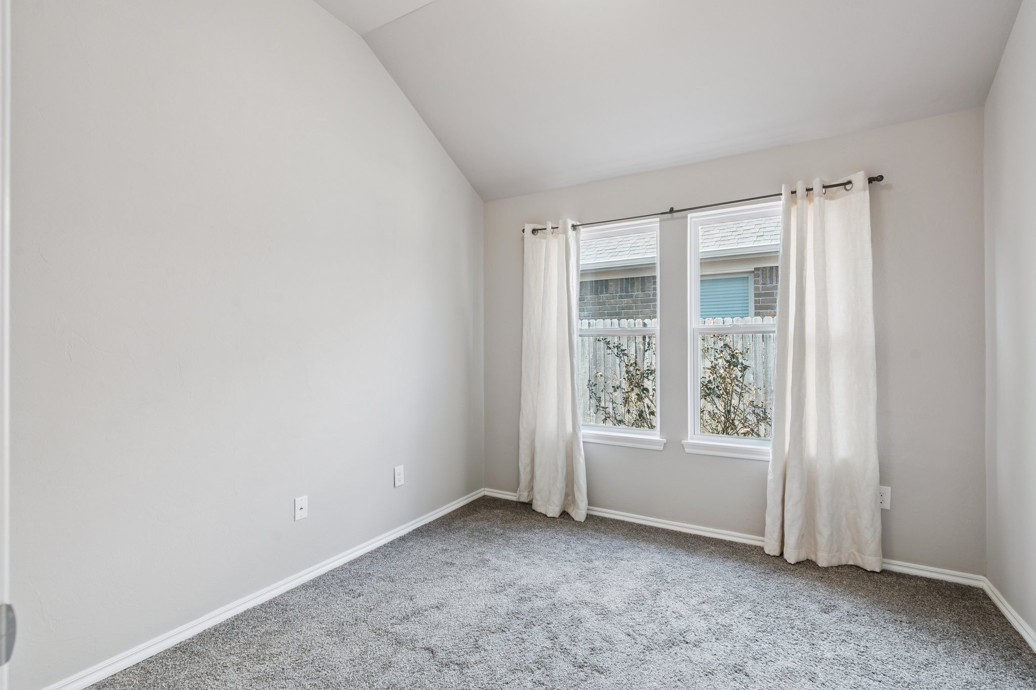 10436 NW 34th St_031.jpg