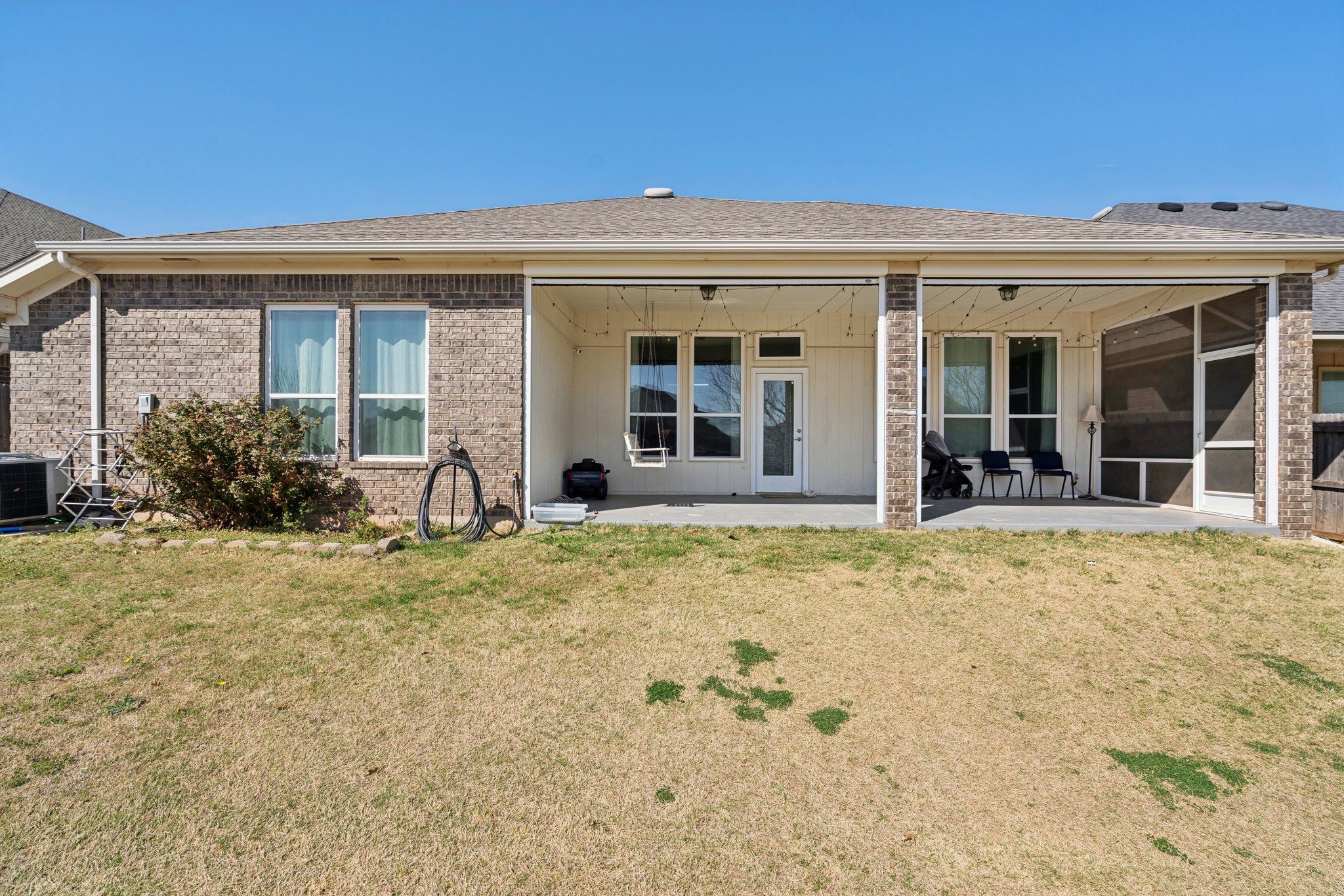 10436 NW 34th St_013 (2).jpg