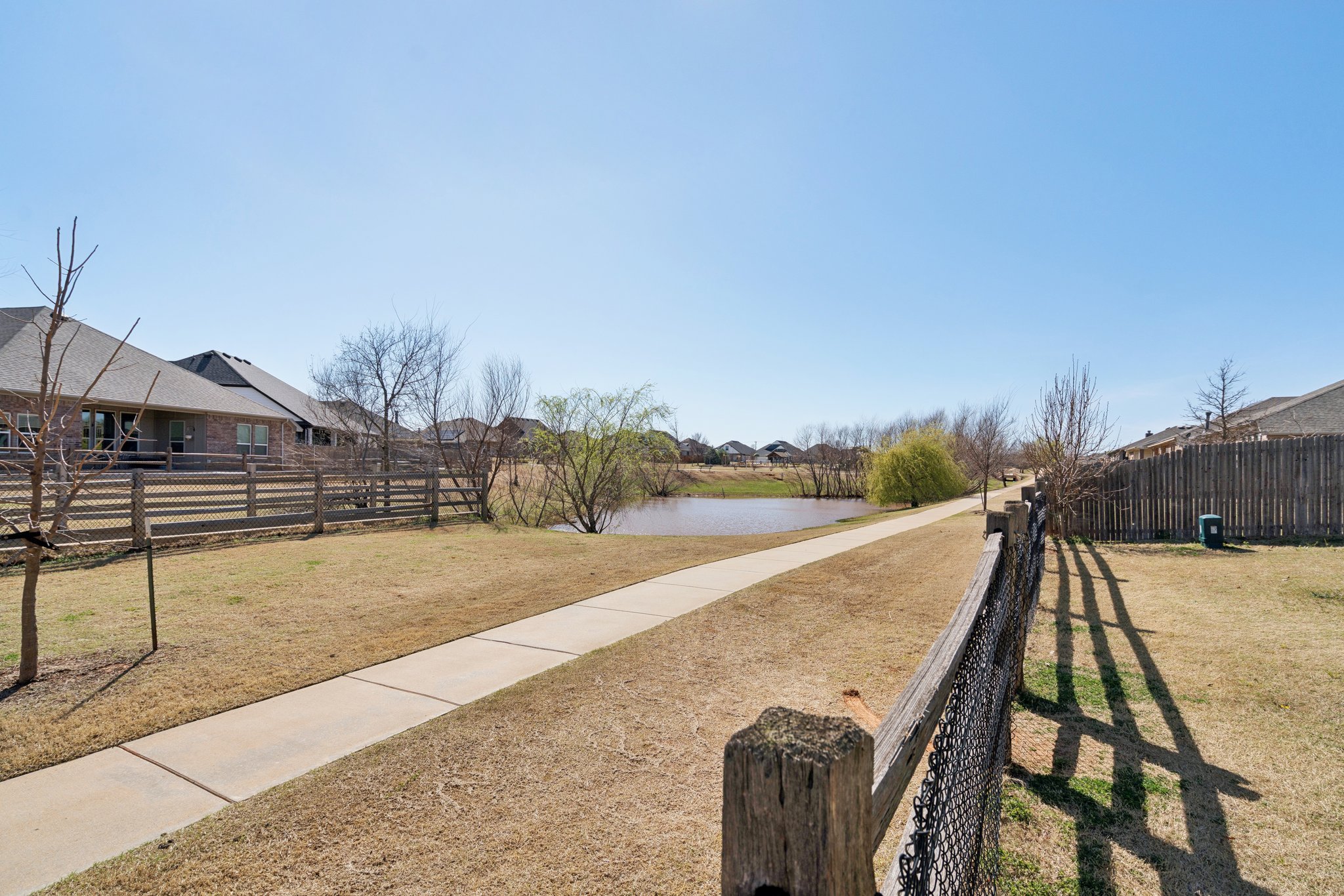 10436 NW 34th St_017 (2).jpg