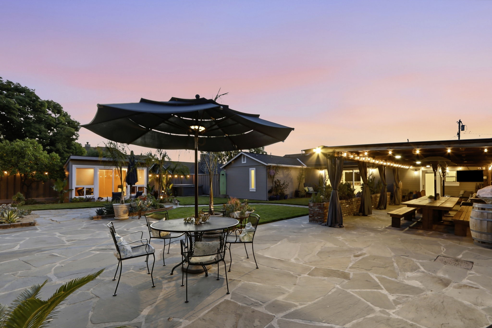 030_F8_TWILIGHT_1044 Audrey Ave