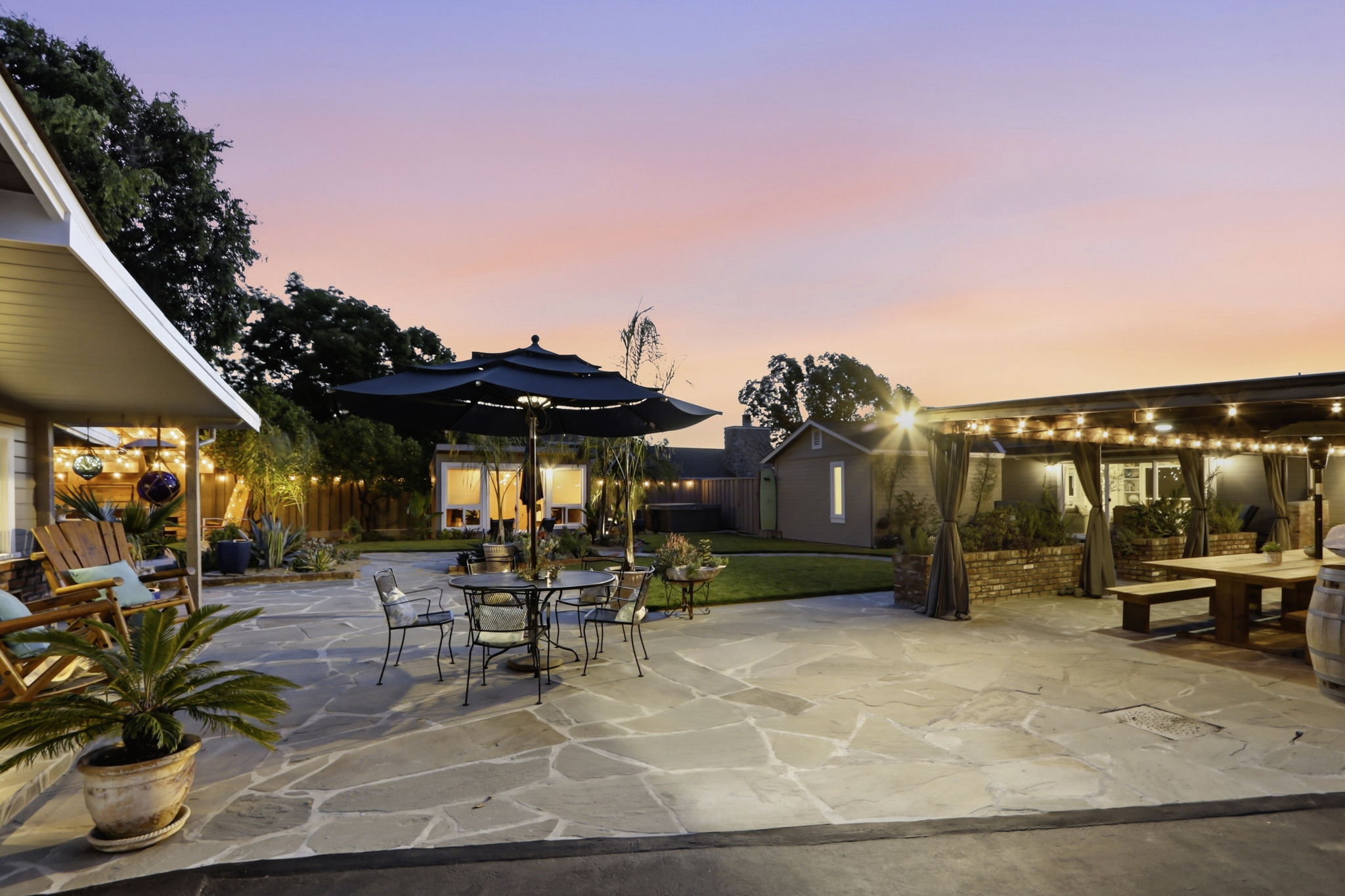 032_F8_TWILIGHT_1044 Audrey Ave