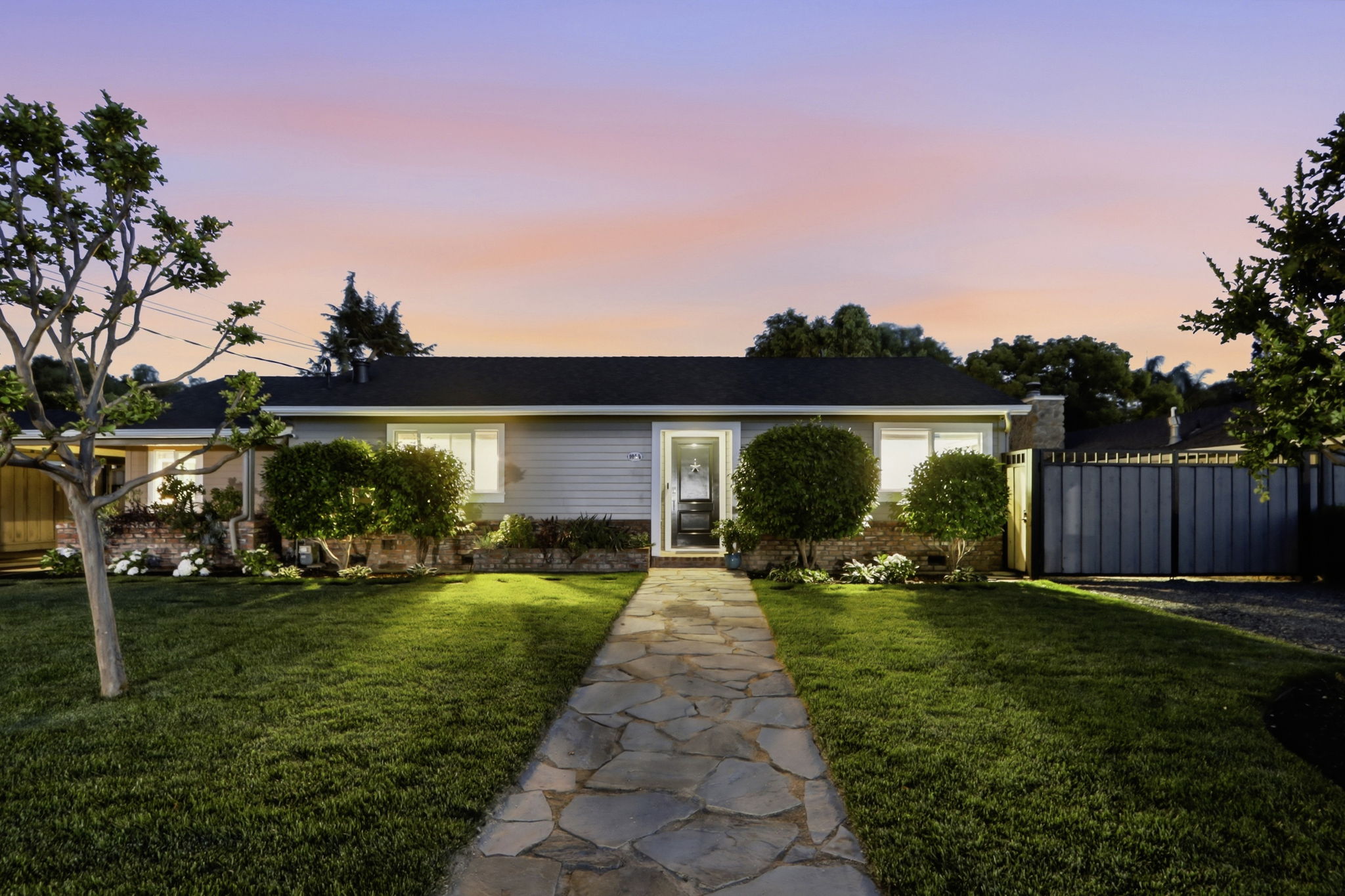 034_F8_TWILIGHT_1044 Audrey Ave