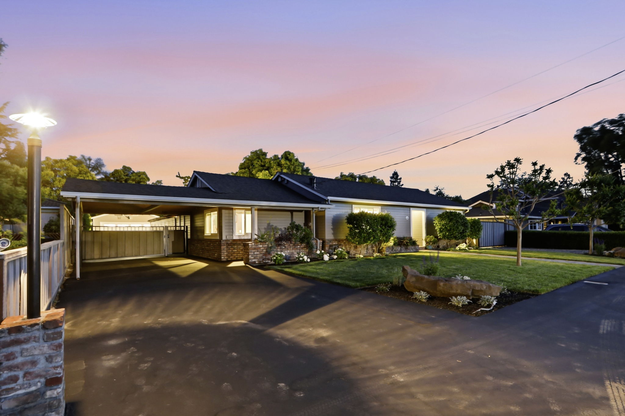 035_F8_TWILIGHT_1044 Audrey Ave