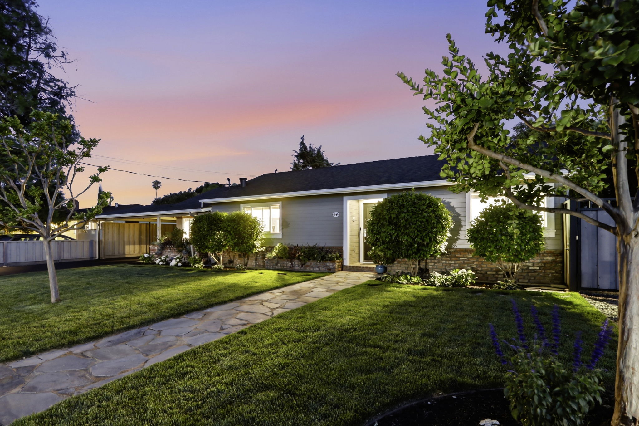 036_F8_TWILIGHT_1044 Audrey Ave