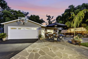 033_F8_TWILIGHT_1044 Audrey Ave