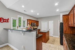 Glendevon Dr-S1707-012.jpg