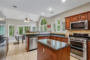 Glendevon Dr-S1707-013.jpg
