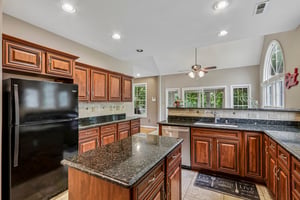 Glendevon Dr-S1707-014.jpg