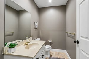 Glendevon Dr-S1707-027.jpg