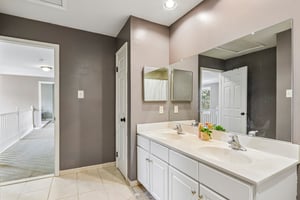 Glendevon Dr-S1707-033.jpg